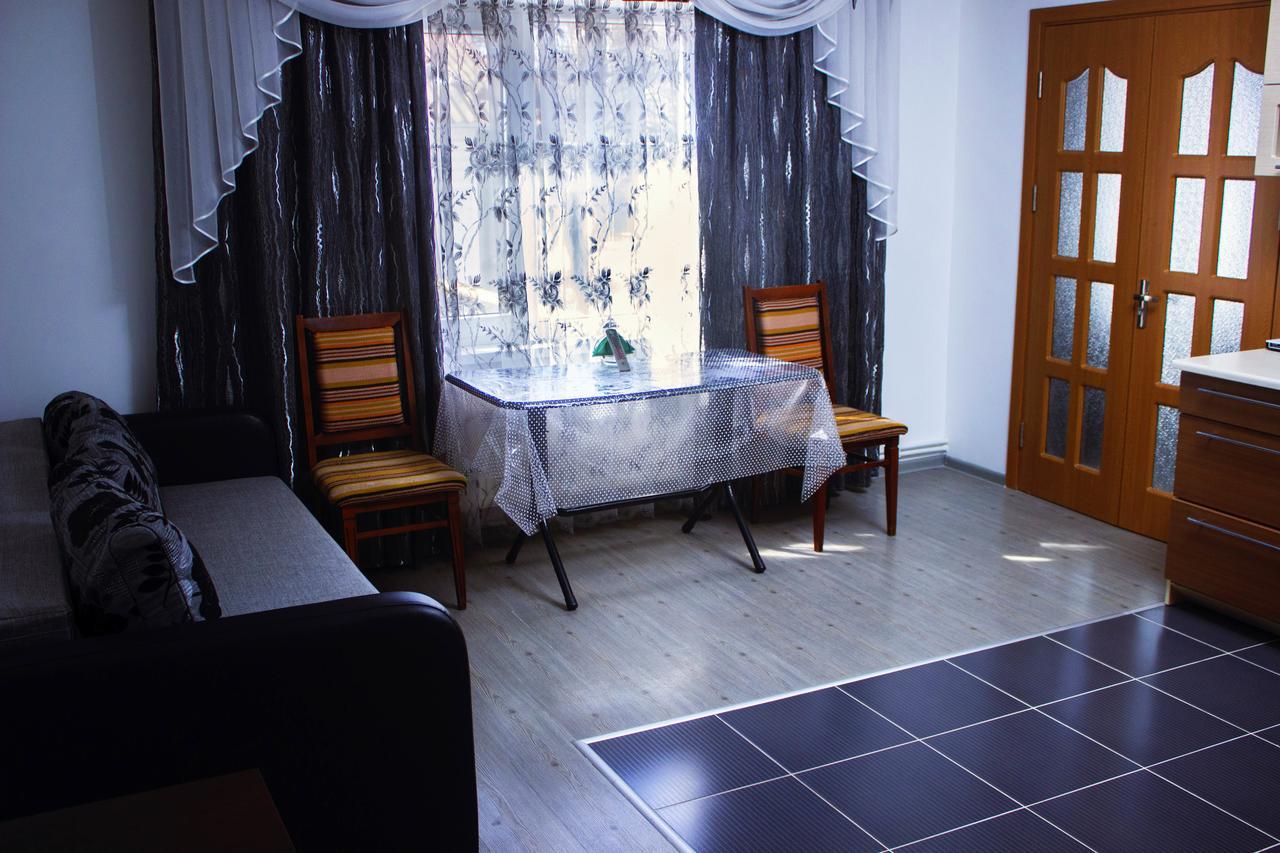 Hotel Confort Drochia Kültér fotó