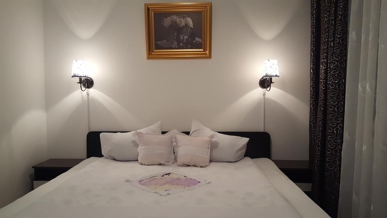 Hotel Confort Drochia Kültér fotó