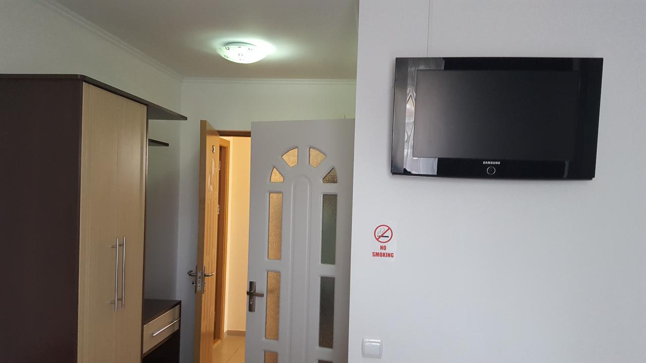 Hotel Confort Drochia Kültér fotó